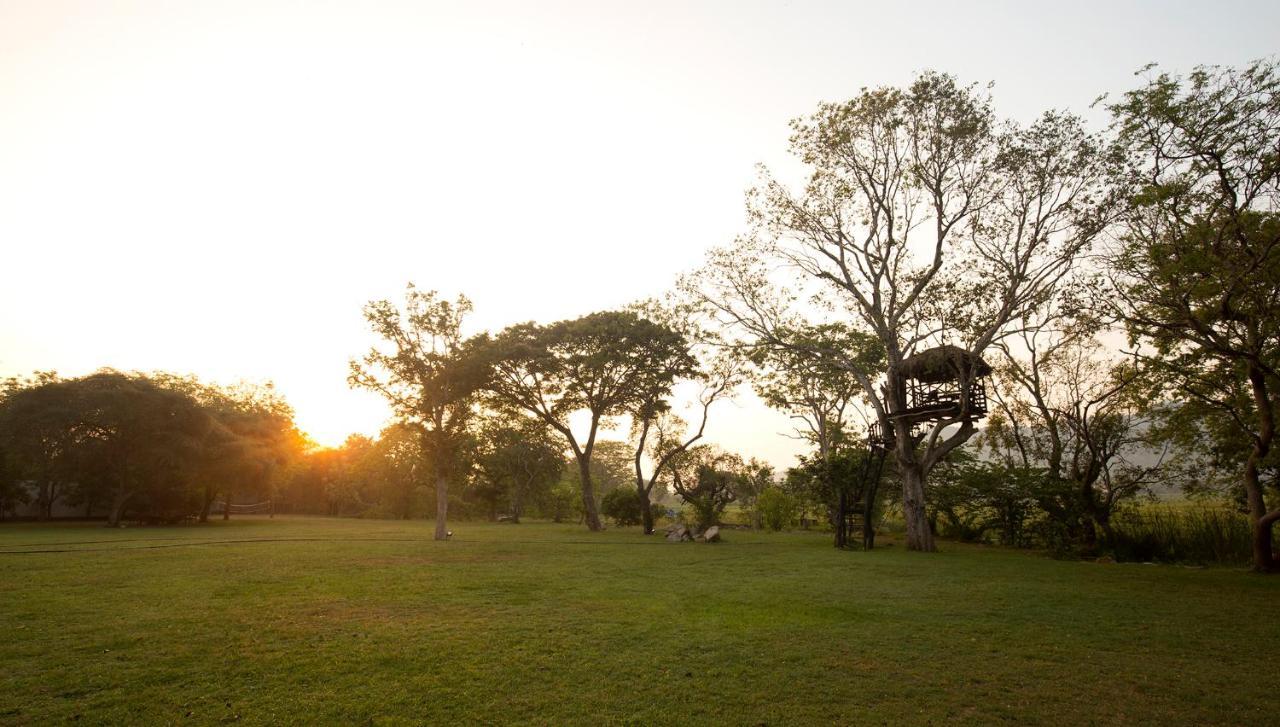 Grand Tamarind Lake Kataragama Eksteriør bilde