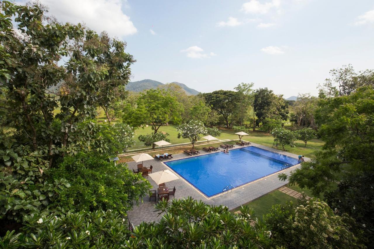 Grand Tamarind Lake Kataragama Eksteriør bilde