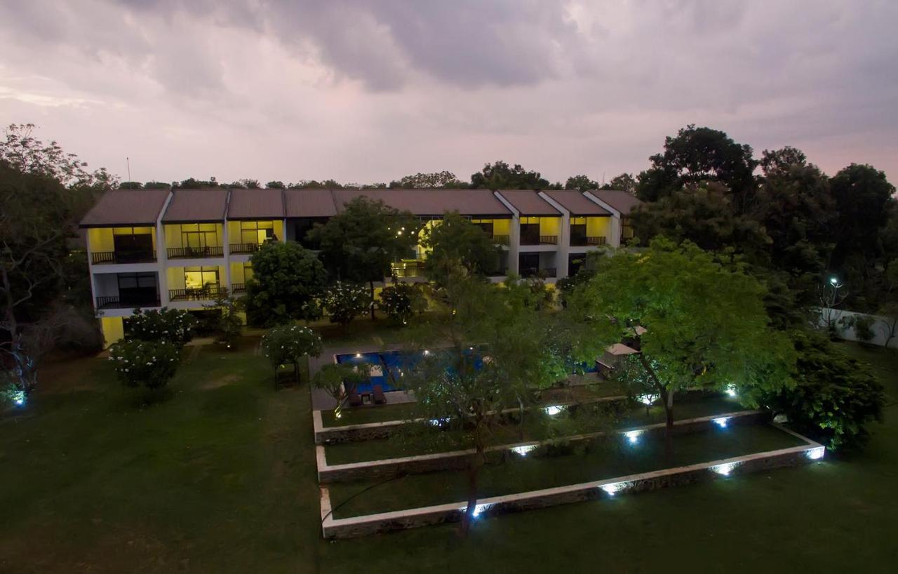 Grand Tamarind Lake Kataragama Eksteriør bilde